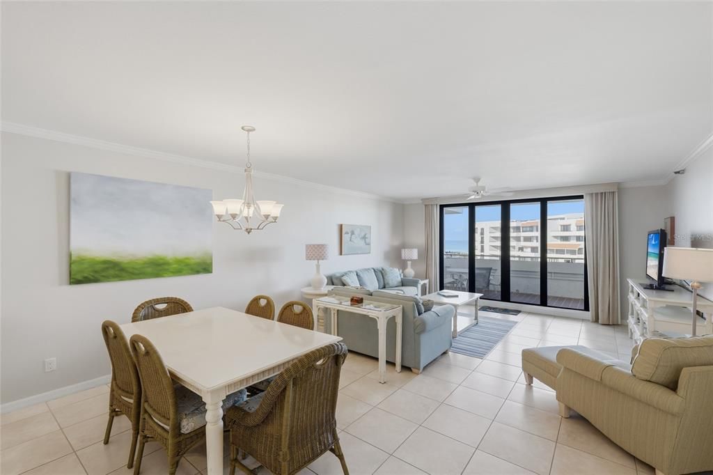 На продажу: $1,150,000 (3 спален, 3 ванн, 1707 Квадратных фут)