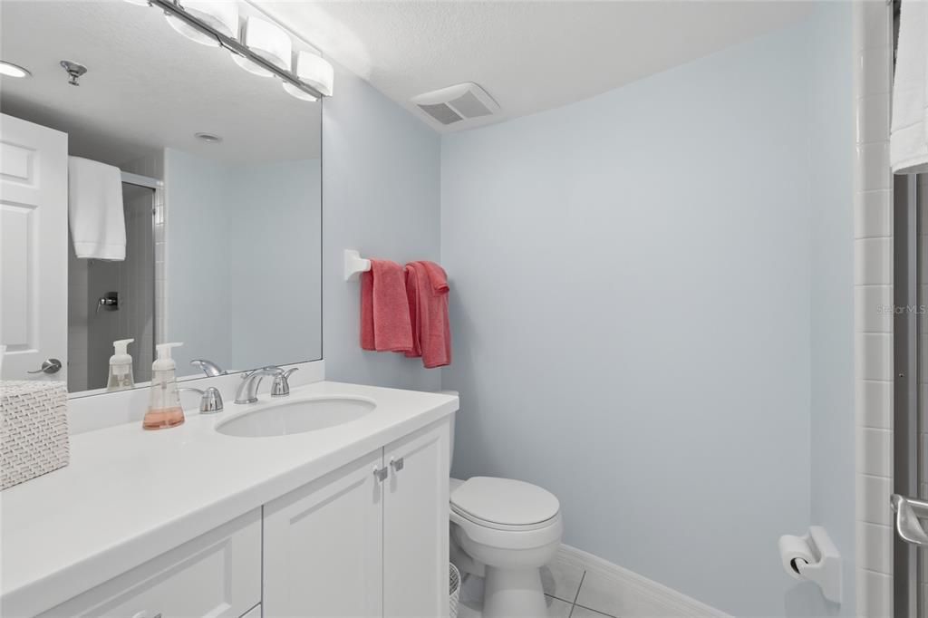 На продажу: $1,150,000 (3 спален, 3 ванн, 1707 Квадратных фут)