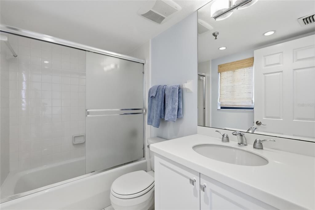 На продажу: $1,150,000 (3 спален, 3 ванн, 1707 Квадратных фут)