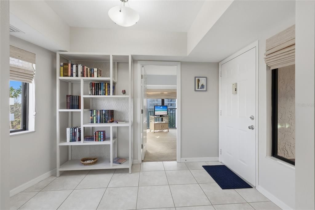 На продажу: $1,150,000 (3 спален, 3 ванн, 1707 Квадратных фут)