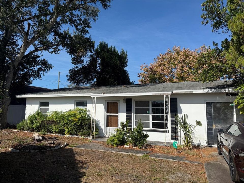 For Sale: $225,000 (3 beds, 2 baths, 1296 Square Feet)