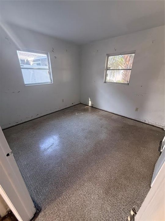 For Sale: $225,000 (3 beds, 2 baths, 1296 Square Feet)