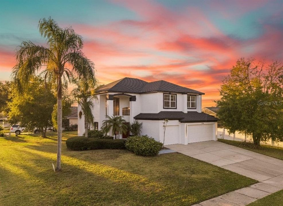 For Sale: $697,000 (4 beds, 3 baths, 2319 Square Feet)