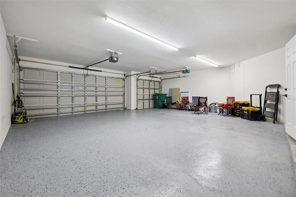 En Venta: $697,000 (4 camas, 3 baños, 2319 Pies cuadrados)