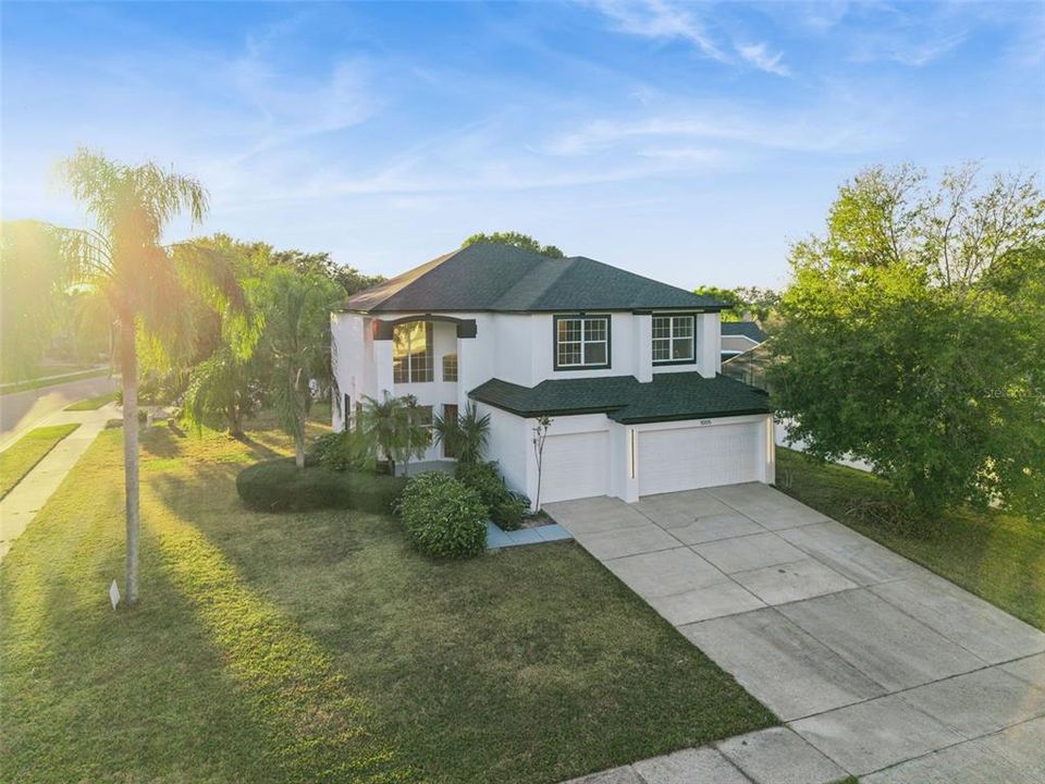 For Sale: $697,000 (4 beds, 3 baths, 2319 Square Feet)