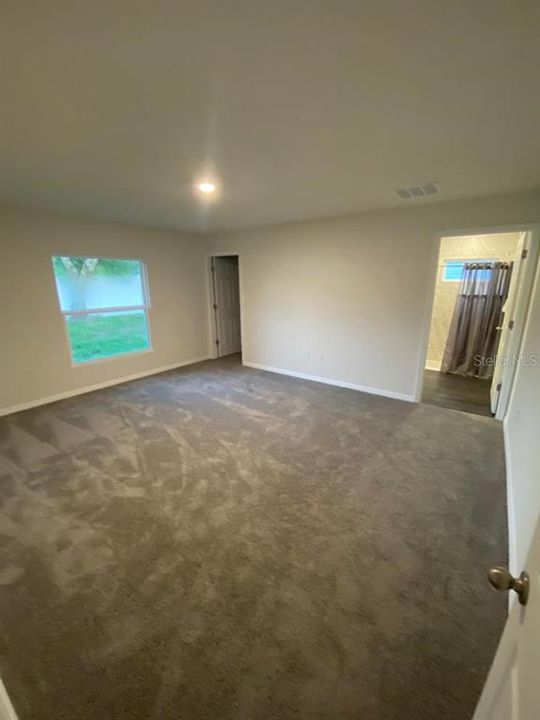 В аренду: $2,900 (4 спален, 2 ванн, 1863 Квадратных фут)