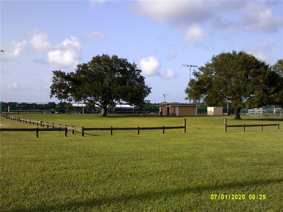 В аренду: $2,900 (4 спален, 2 ванн, 1863 Квадратных фут)