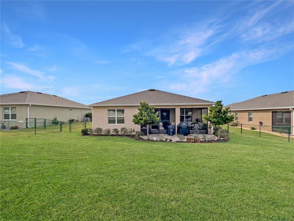 待售: $349,000 (4 贝兹, 2 浴室, 2039 平方英尺)