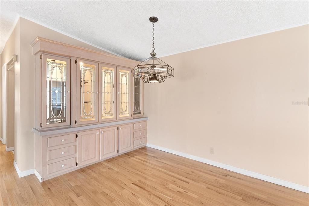 待售: $174,900 (2 贝兹, 2 浴室, 1452 平方英尺)