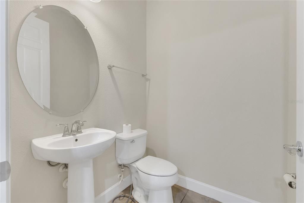 For Rent: $3,500 (3 beds, 2 baths, 3015 Square Feet)