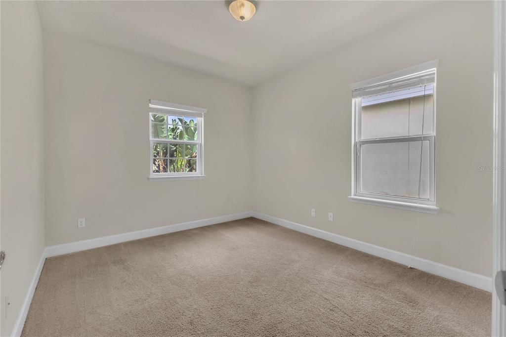 For Rent: $3,500 (3 beds, 2 baths, 3015 Square Feet)