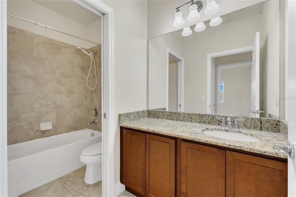 For Rent: $3,500 (3 beds, 2 baths, 3015 Square Feet)