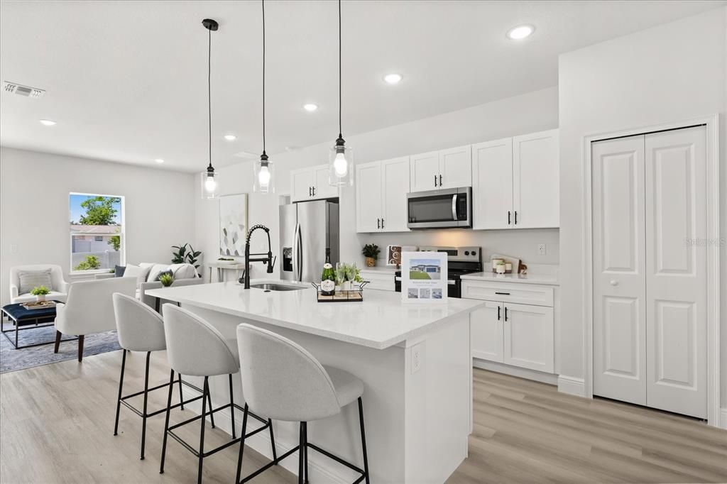 В аренду: $2,200 (3 спален, 2 ванн, 1833 Квадратных фут)