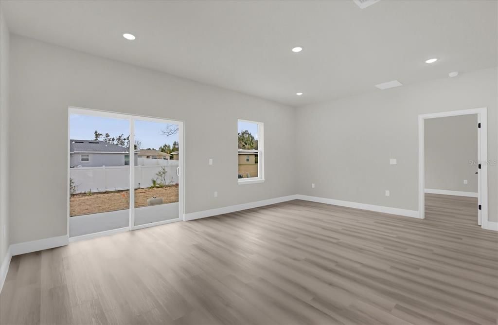 В аренду: $2,200 (3 спален, 2 ванн, 1833 Квадратных фут)