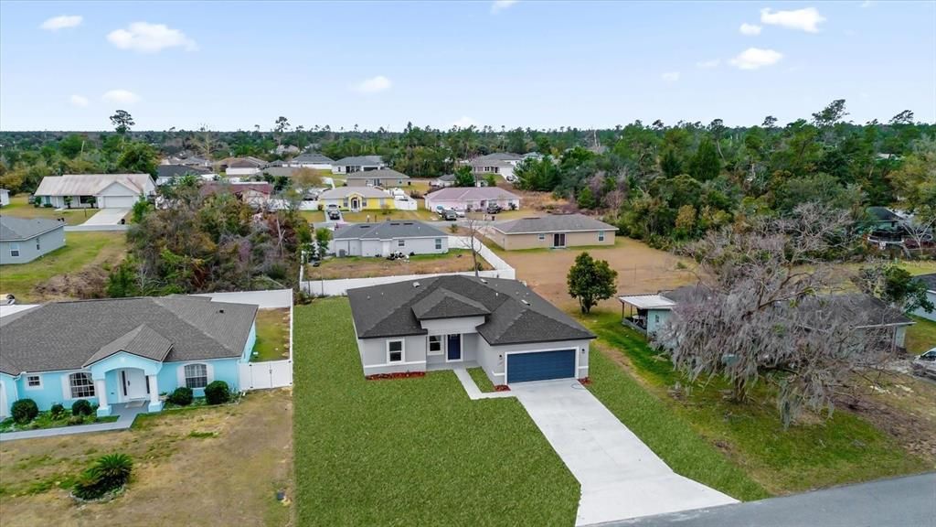 В аренду: $2,200 (3 спален, 2 ванн, 1833 Квадратных фут)