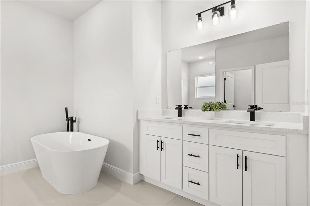 В аренду: $2,200 (3 спален, 2 ванн, 1833 Квадратных фут)