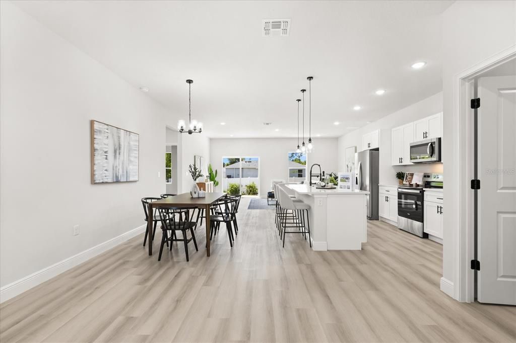 В аренду: $2,200 (3 спален, 2 ванн, 1833 Квадратных фут)