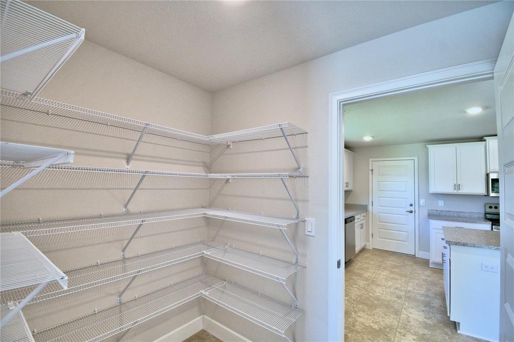 待售: $425,403 (4 贝兹, 3 浴室, 3000 平方英尺)