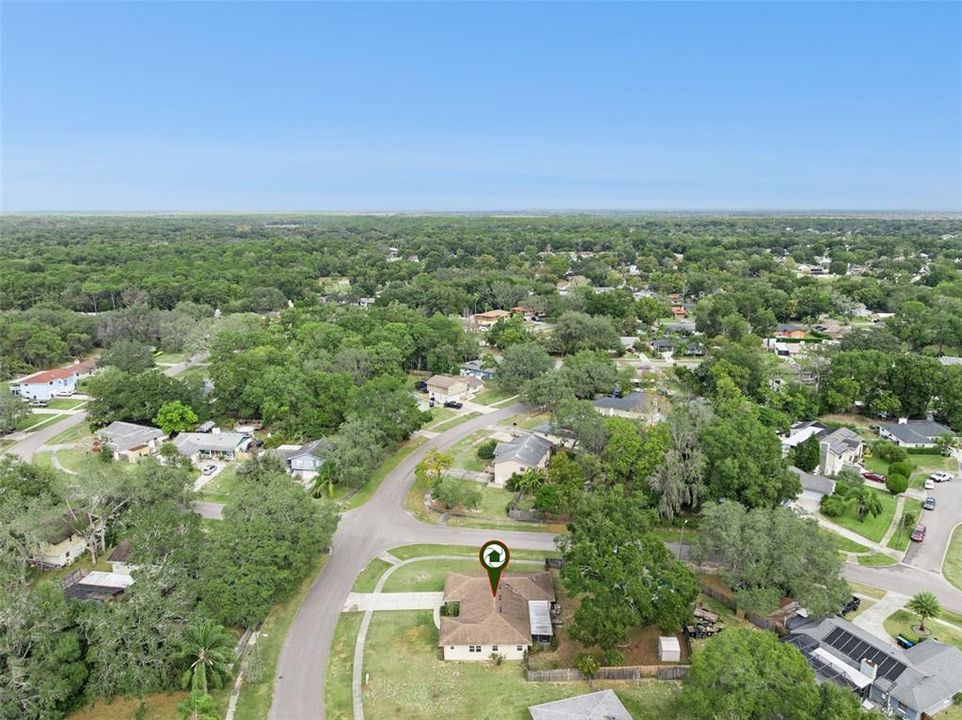 На продажу: $389,000 (4 спален, 2 ванн, 2027 Квадратных фут)