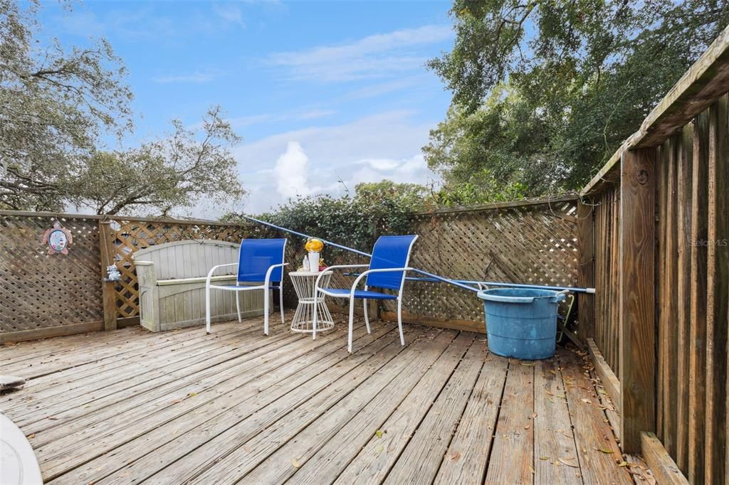 На продажу: $389,000 (4 спален, 2 ванн, 2027 Квадратных фут)