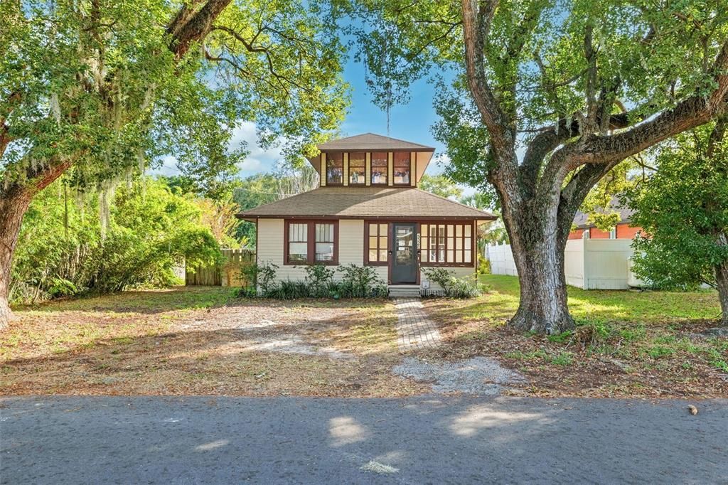 На продажу: $160,000 (2 спален, 1 ванн, 984 Квадратных фут)