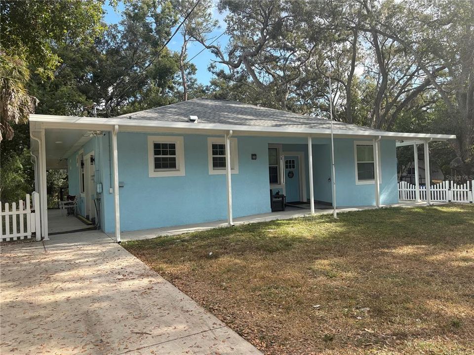 出租: $3,500 (5 贝兹, 4 浴室, 1462 平方英尺)