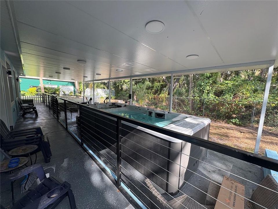 出租: $3,500 (5 贝兹, 4 浴室, 1462 平方英尺)