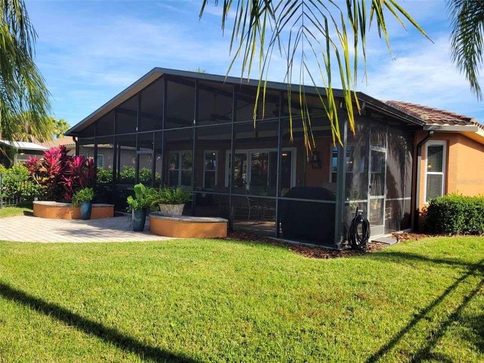 For Sale: $448,000 (3 beds, 2 baths, 2068 Square Feet)