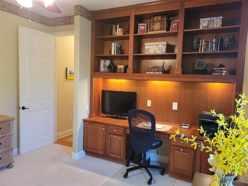 For Sale: $448,000 (3 beds, 2 baths, 2068 Square Feet)