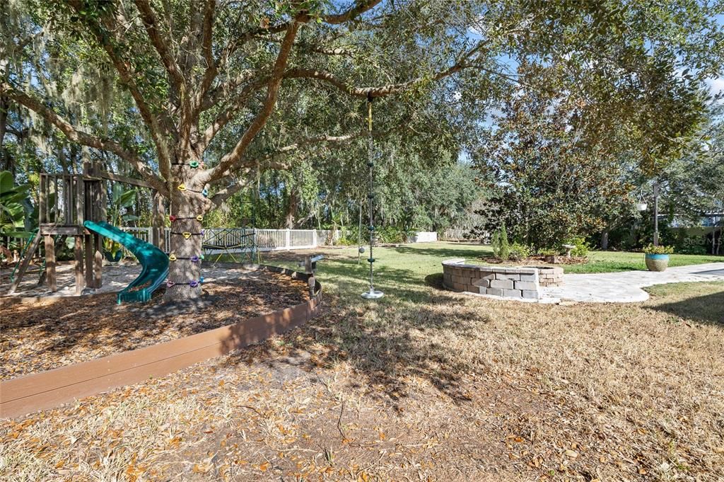 For Sale: $517,000 (4 beds, 3 baths, 2382 Square Feet)