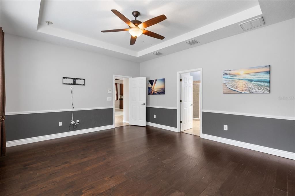 For Sale: $517,000 (4 beds, 3 baths, 2382 Square Feet)