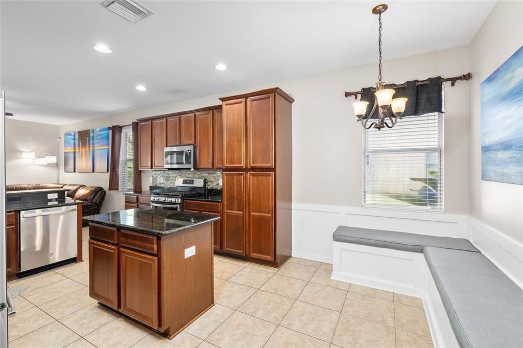 For Sale: $517,000 (4 beds, 3 baths, 2382 Square Feet)