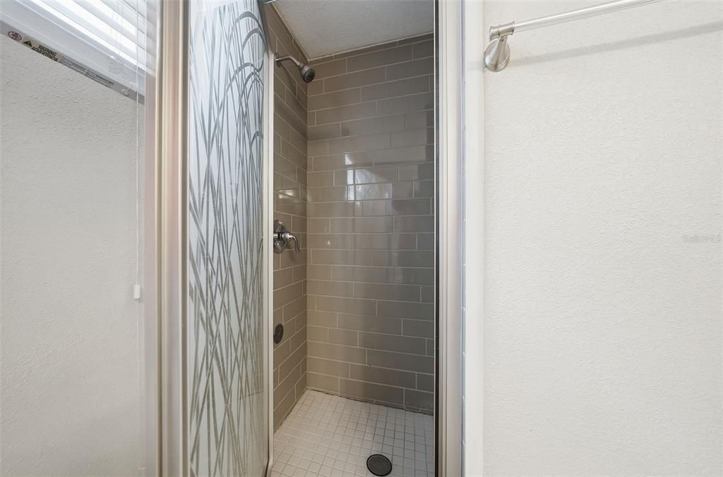 На продажу: $350,000 (3 спален, 1 ванн, 1358 Квадратных фут)