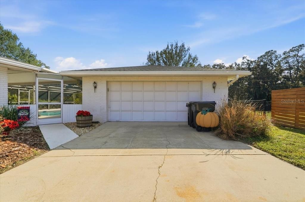 En Venta: $415,000 (4 camas, 2 baños, 2460 Pies cuadrados)