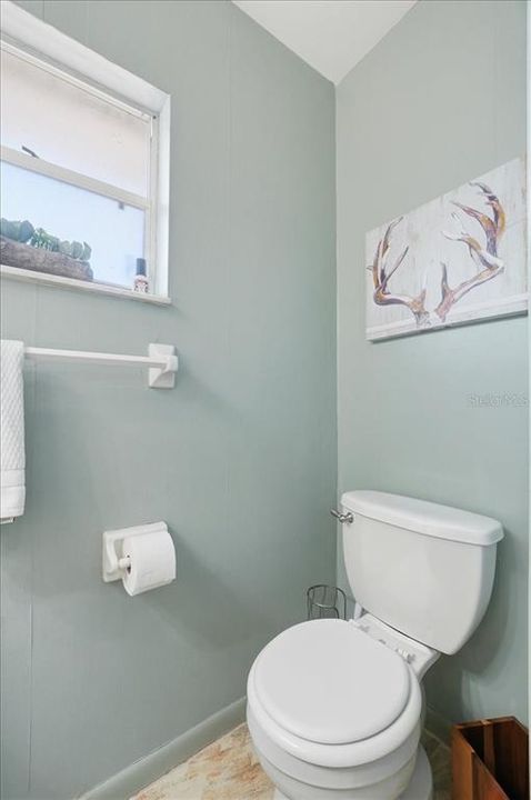 En Venta: $415,000 (4 camas, 2 baños, 2460 Pies cuadrados)