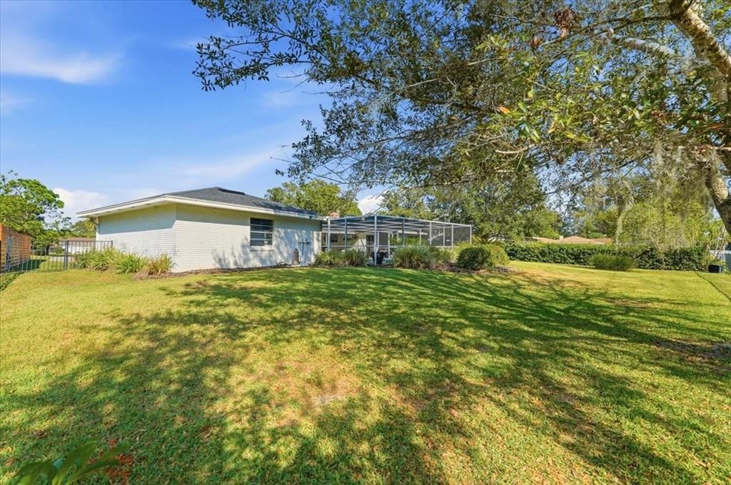 En Venta: $415,000 (4 camas, 2 baños, 2460 Pies cuadrados)