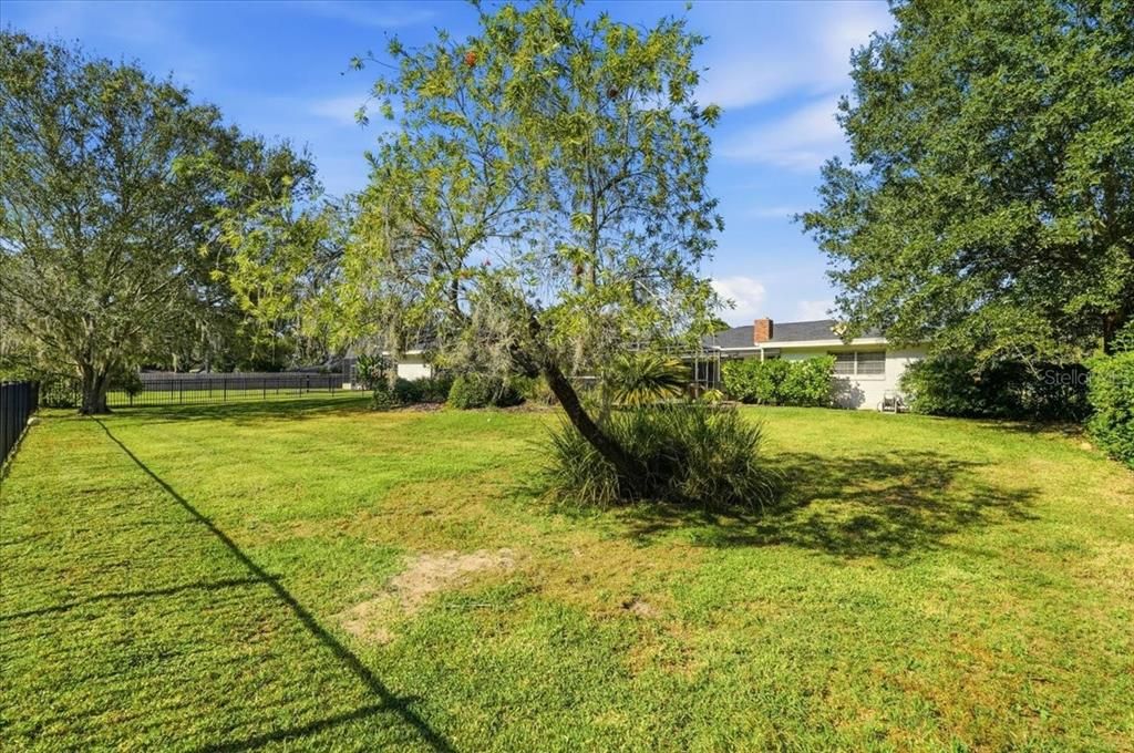 En Venta: $415,000 (4 camas, 2 baños, 2460 Pies cuadrados)