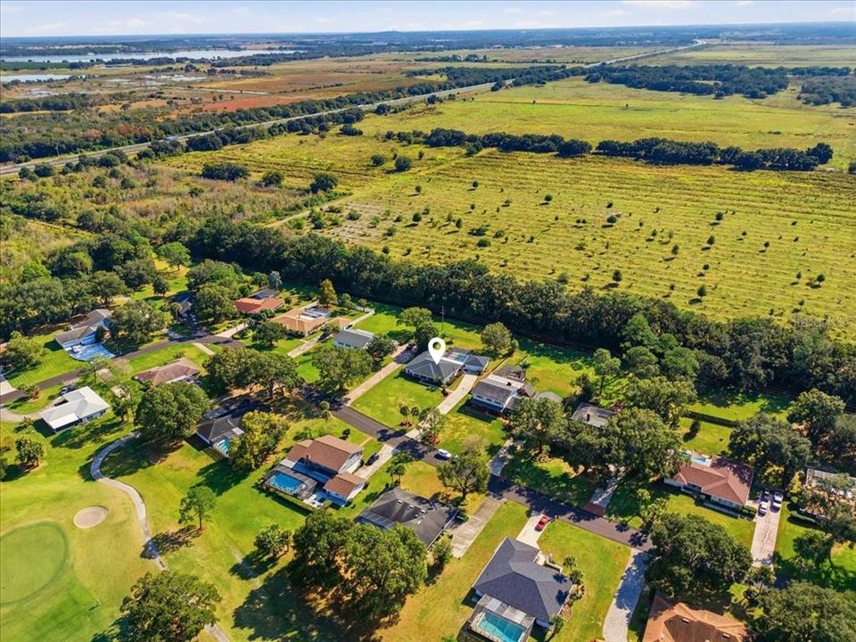 En Venta: $415,000 (4 camas, 2 baños, 2460 Pies cuadrados)