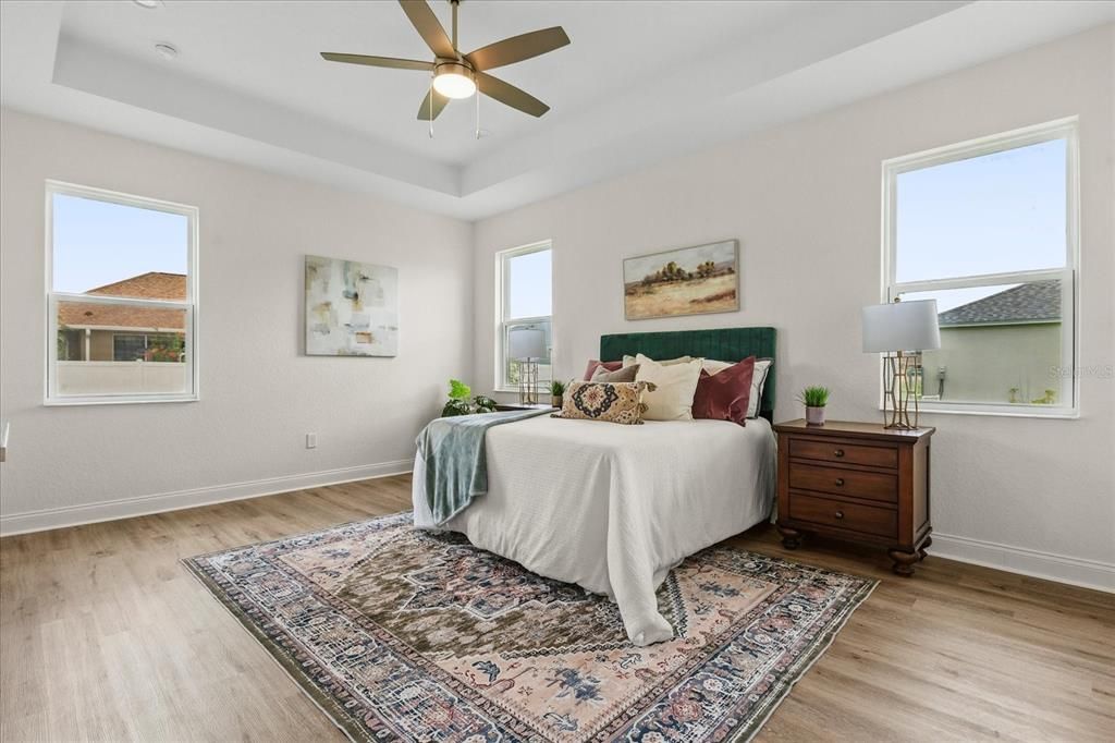 For Sale: $349,900 (4 beds, 2 baths, 1913 Square Feet)