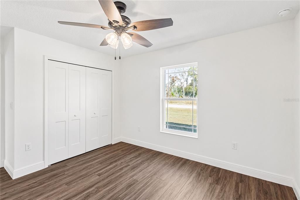 На продажу: $279,999 (3 спален, 2 ванн, 1169 Квадратных фут)