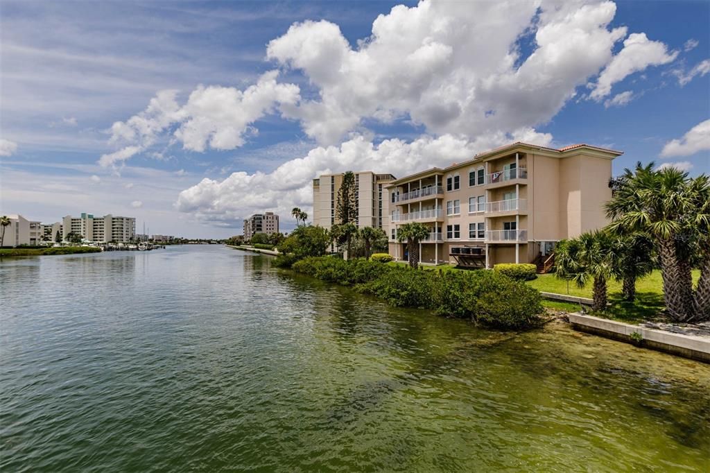 На продажу: $795,000 (3 спален, 3 ванн, 2342 Квадратных фут)