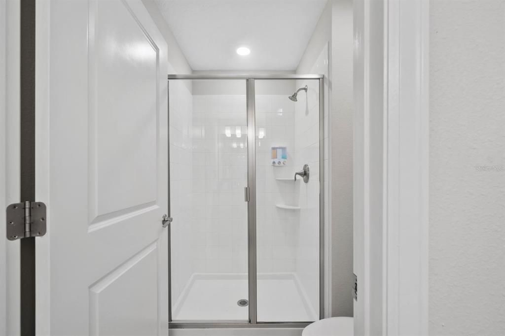 出租: $3,000 (4 贝兹, 3 浴室, 1914 平方英尺)