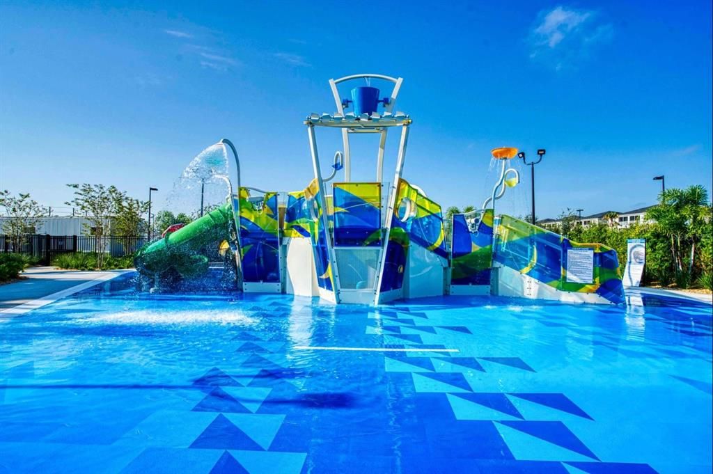 出租: $3,000 (4 贝兹, 3 浴室, 1914 平方英尺)