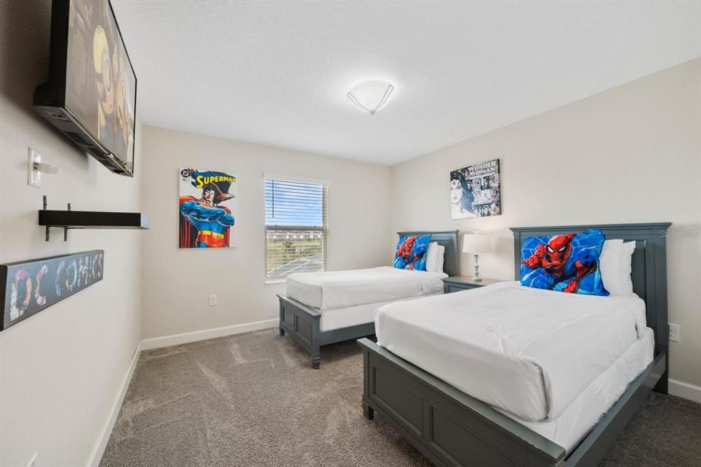 出租: $3,000 (4 贝兹, 3 浴室, 1914 平方英尺)