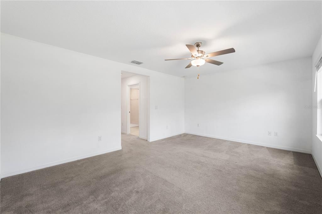 待售: $279,990 (2 贝兹, 2 浴室, 1541 平方英尺)