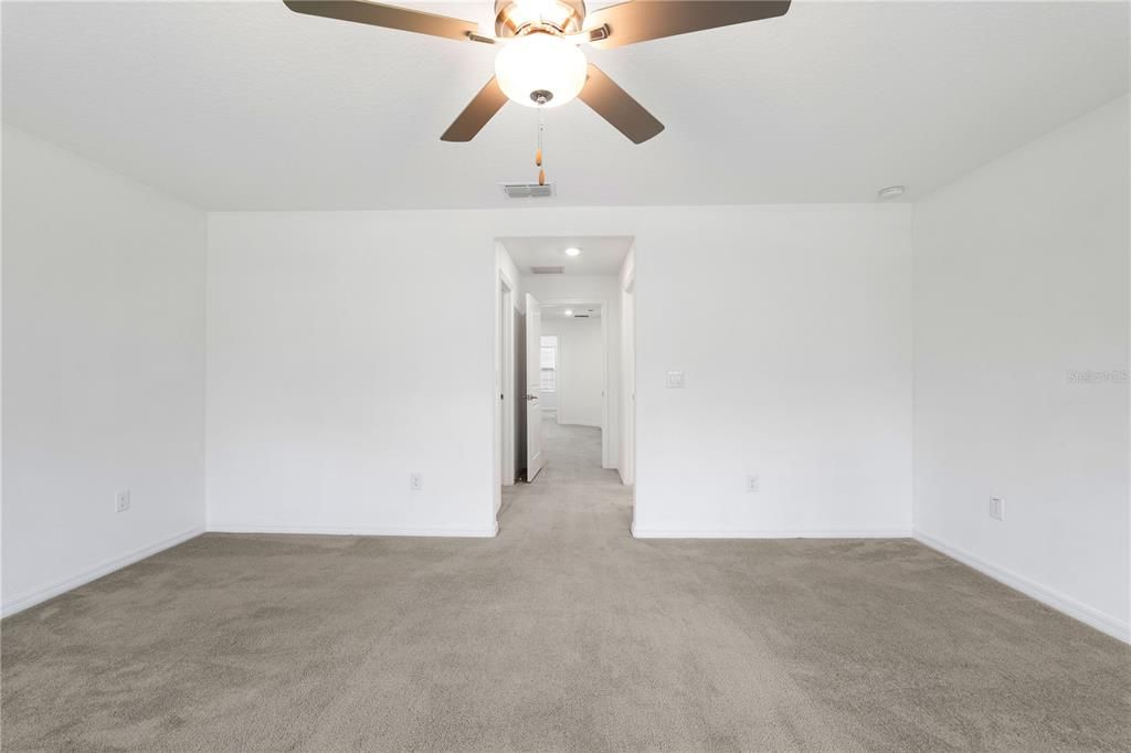 待售: $279,990 (2 贝兹, 2 浴室, 1541 平方英尺)