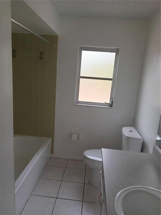 For Rent: $1,400 (2 beds, 2 baths, 1249 Square Feet)