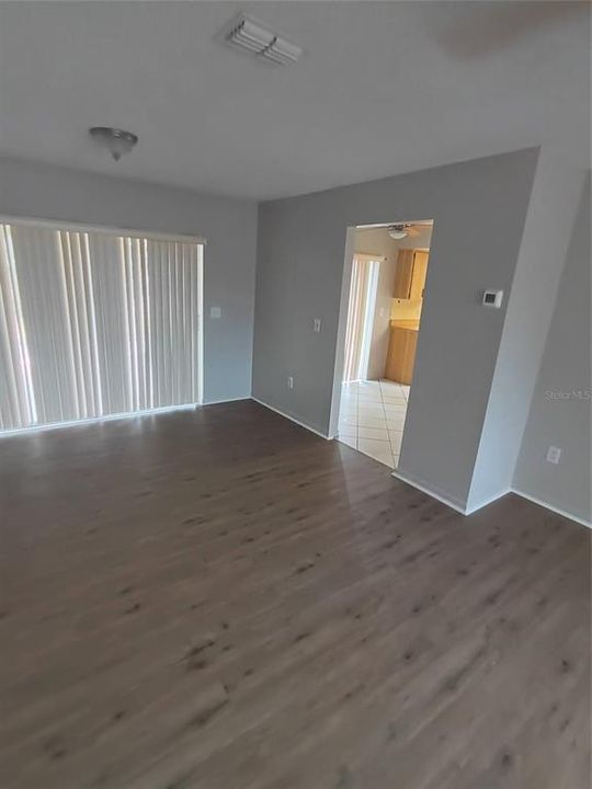 For Rent: $1,400 (2 beds, 2 baths, 1249 Square Feet)