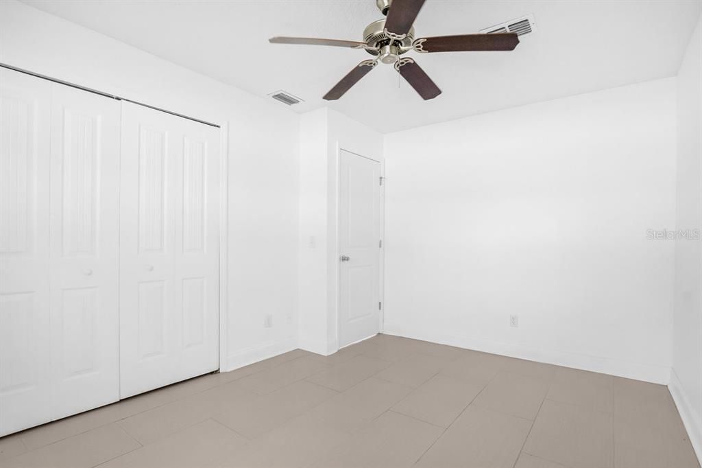 For Sale: $335,000 (3 beds, 1 baths, 1025 Square Feet)