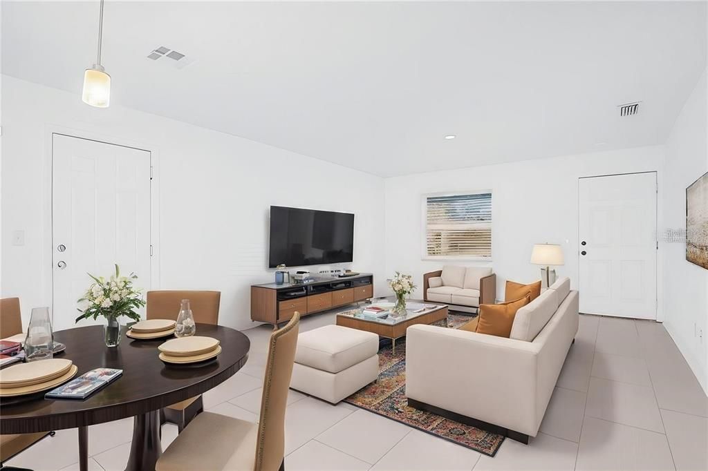 For Sale: $335,000 (3 beds, 1 baths, 1025 Square Feet)